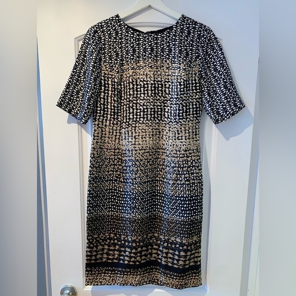 Brooks Brothers Dresses & Skirts - Brooks Brothers Dress 100% Silk Size 2 Short Sleeves Lined Midi Abstract Print.